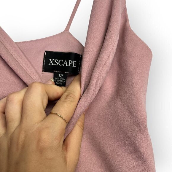 NWT XSCAPE Flounce Scuba Crepe Midi Dress Size 12 - Picture 4 of 9